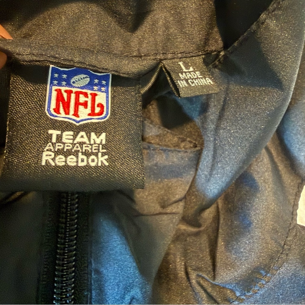 Jacksonville Jaguars Men's Black and Gray Windbreaker Jacket NFL - Picture 7 of 7
